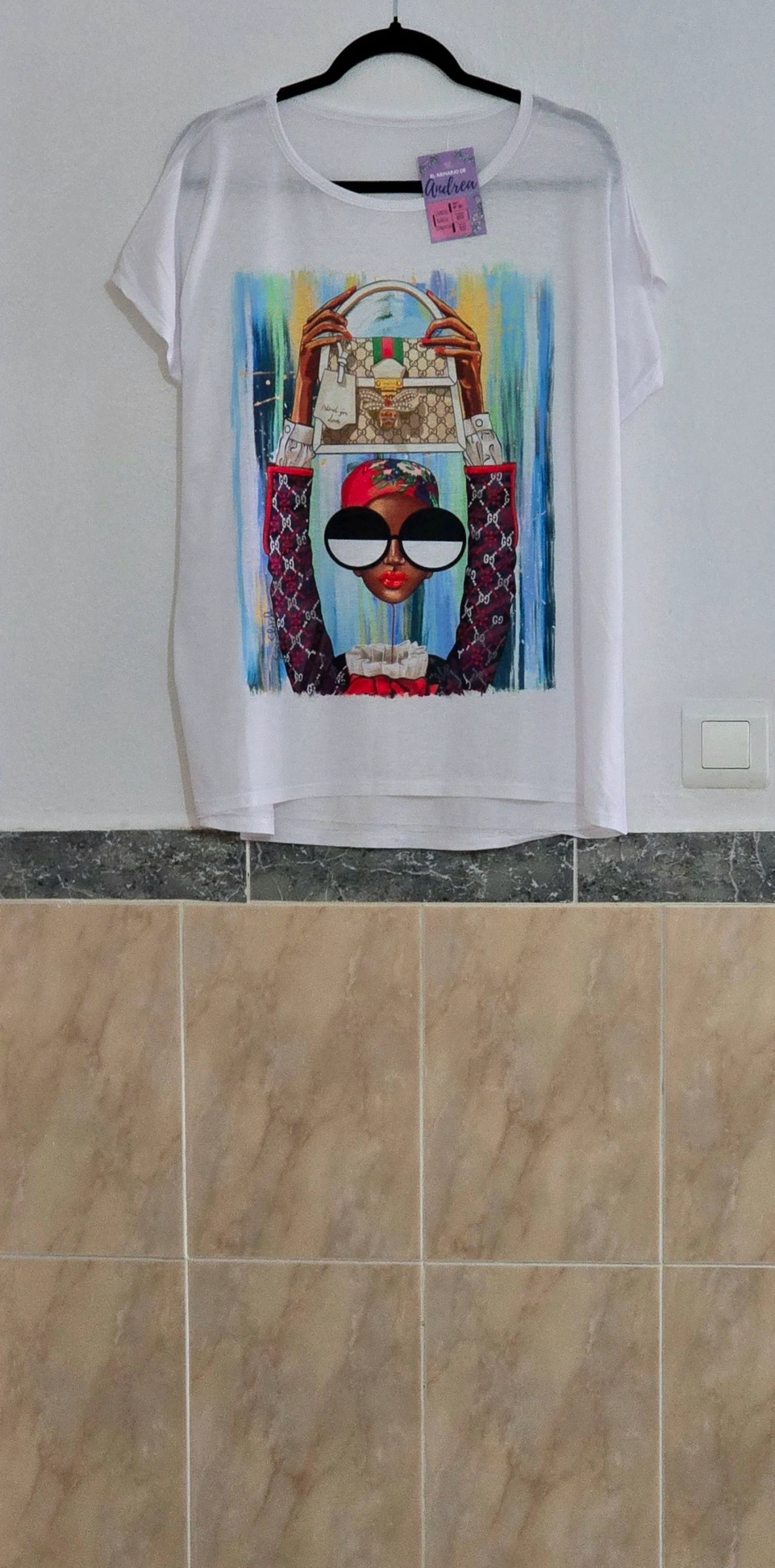 Camiseta blanca estampada talla única plus